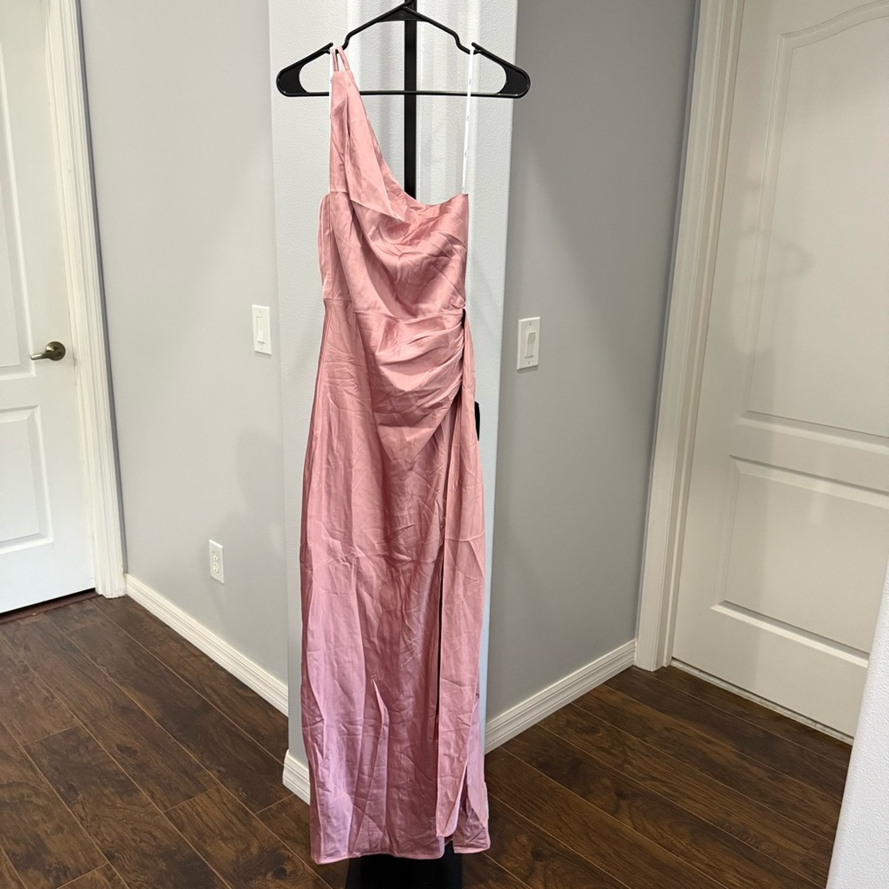 LULUS Signature Elegance Rose Pink Satin One-Shoulder Maxi Dress Bridesmaid S - Picture 2 of 8